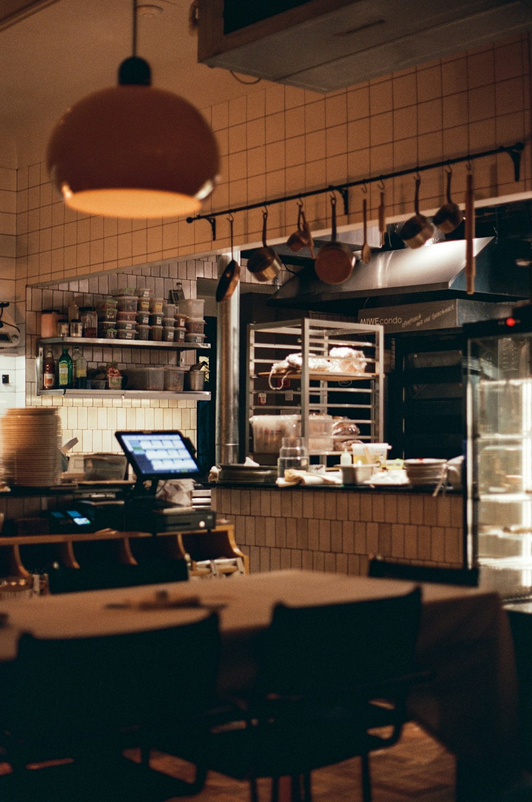 inside-a-restaurant-kitchen-ready-for-service-tkorrhc5phc
